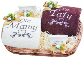 Podziękowania, prezent dla rodziców: ręczniki + haft z porcelanowymi filiżankami
