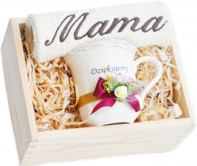 Piękny prezent dla Mamy - porcelanowy kubek i ręcznik z haftem